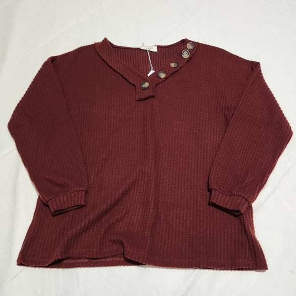 Zenana Outfitters Brick Button-Accent Top - Picture 3 of 7